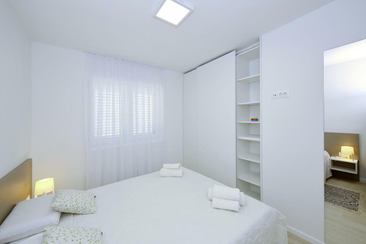 Valadar Apartments ปริฟลากา ภายนอก รูปภาพ
