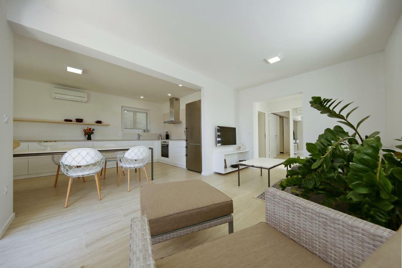 Valadar Apartments ปริฟลากา ภายนอก รูปภาพ