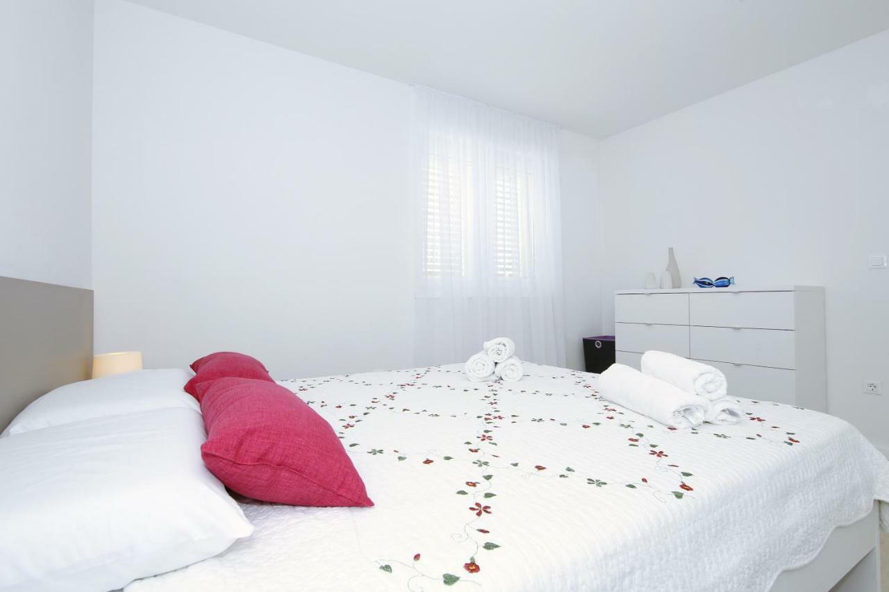 Valadar Apartments ปริฟลากา ภายนอก รูปภาพ